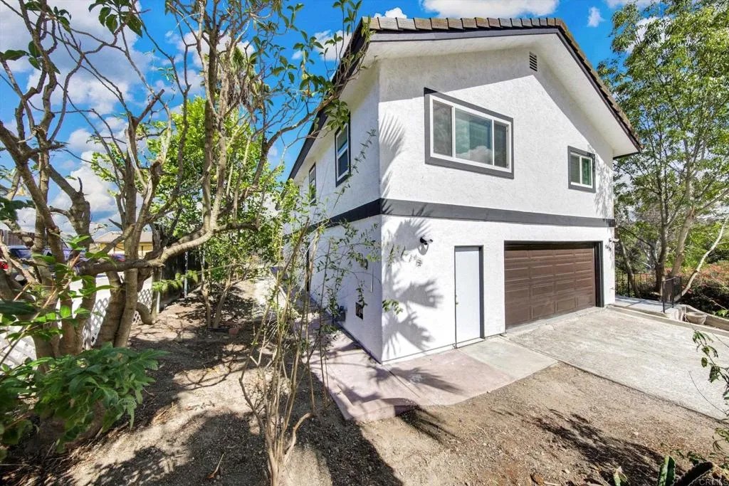 8438 Fanita Drive