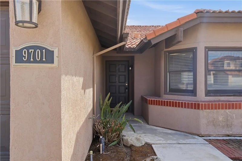 9701 Cimarron Trails