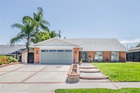 Photo of 418 Raymor Avenue, Corona, CA 92879 (MLS # CV26090800)