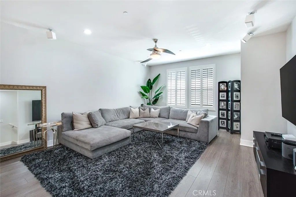 Photo of 10 Brownstone Way, Aliso Viejo, CA 92656 (MLS # OC26096248)