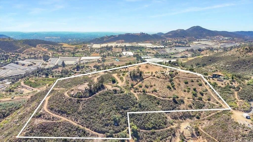 Photo of 3020 Joni Ln, San Marcos, CA 92069 (MLS # NDP2507671)