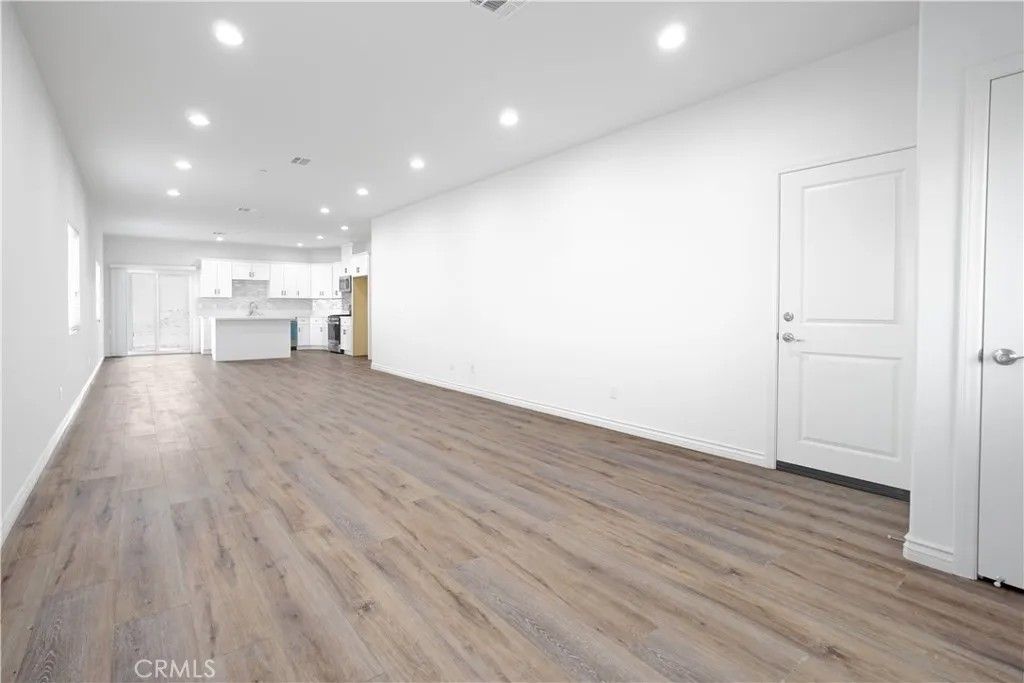 Photo of 16277 Puesta Del Sol, Victorville, CA 92394 (MLS # DW26055982)