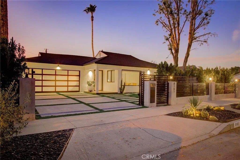 Photo of 8161 Encino Avenue, Northridge, CA 91325 (MLS # SR25278378)