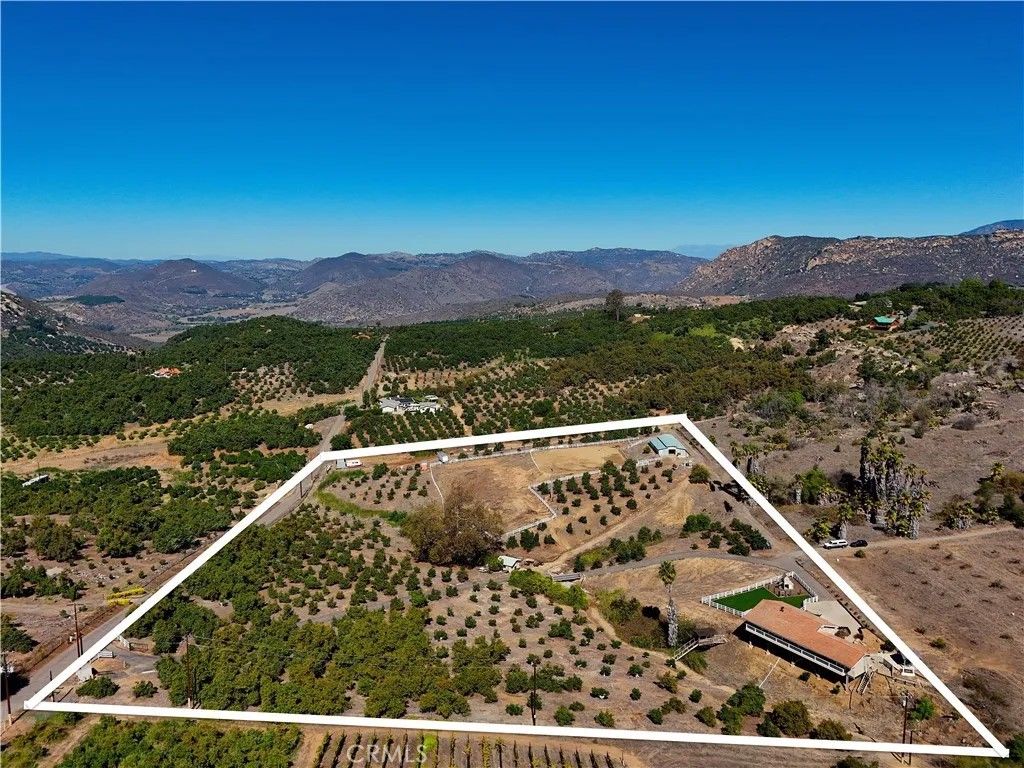 Photo of 10509 Camino Del Venado, Valley Center, CA 92082 (MLS # ND25242478)