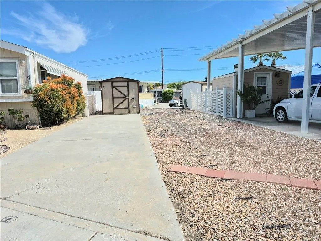 Photo of 1295 S Cawston Ave, Hemet, CA 92545 (MLS # SW26083983)