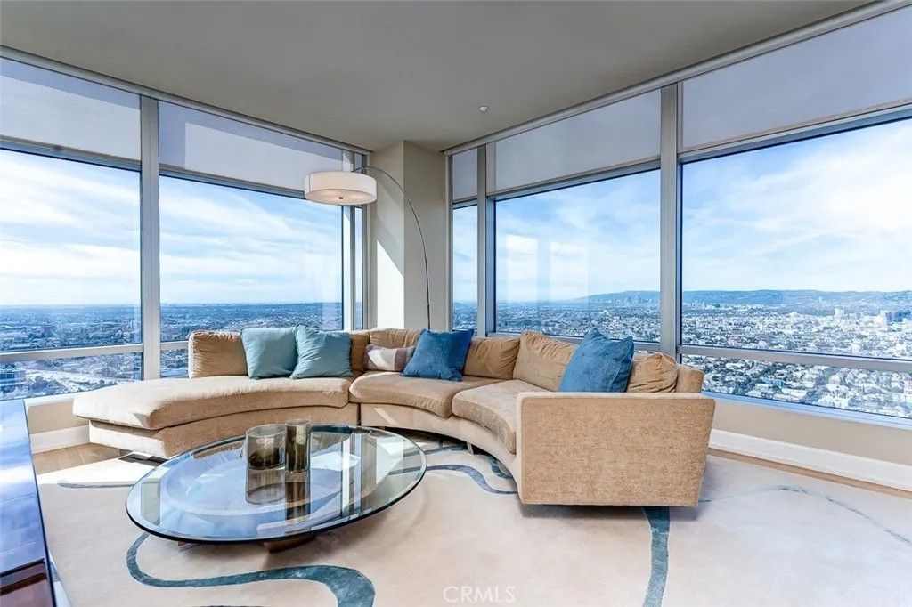 Photo of 900 W Olympic Boulevard #47B, Los Angeles, CA 90015 (MLS # OC26012380)