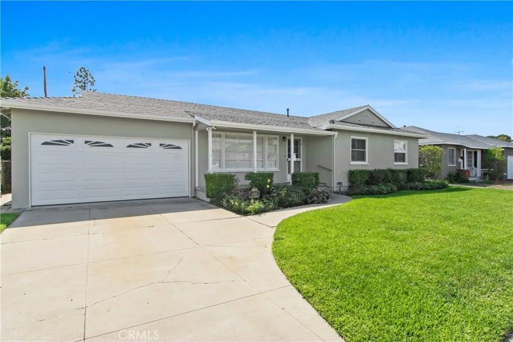 Photo of 17952 Norwood Park Place, Tustin, CA 92780 (MLS # PW26094319)