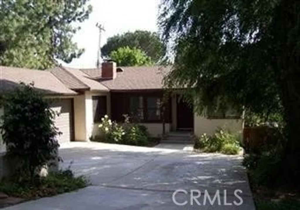 Photo of 2908 Highridge Rd, La Crescenta, CA 91214 (MLS # SR25269550)