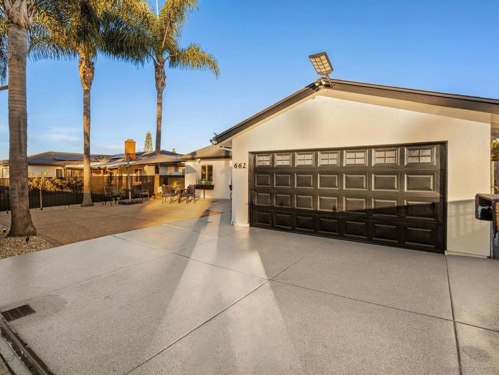 Photo of 662 Michael Street, Oceanside, CA 92057 (MLS # 260001558)