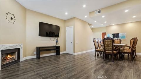 Photo of 14256 Victory Boulevard #3, Van Nuys, CA 91401 (MLS # SR26043688)