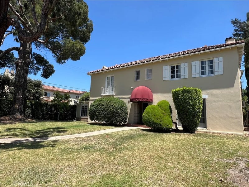 1171 Huntington Drive