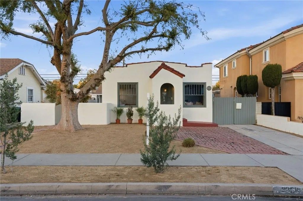 Photo of 3327 Hollydale Dr, Atwater Village, CA 90039 (MLS # PW26027848)