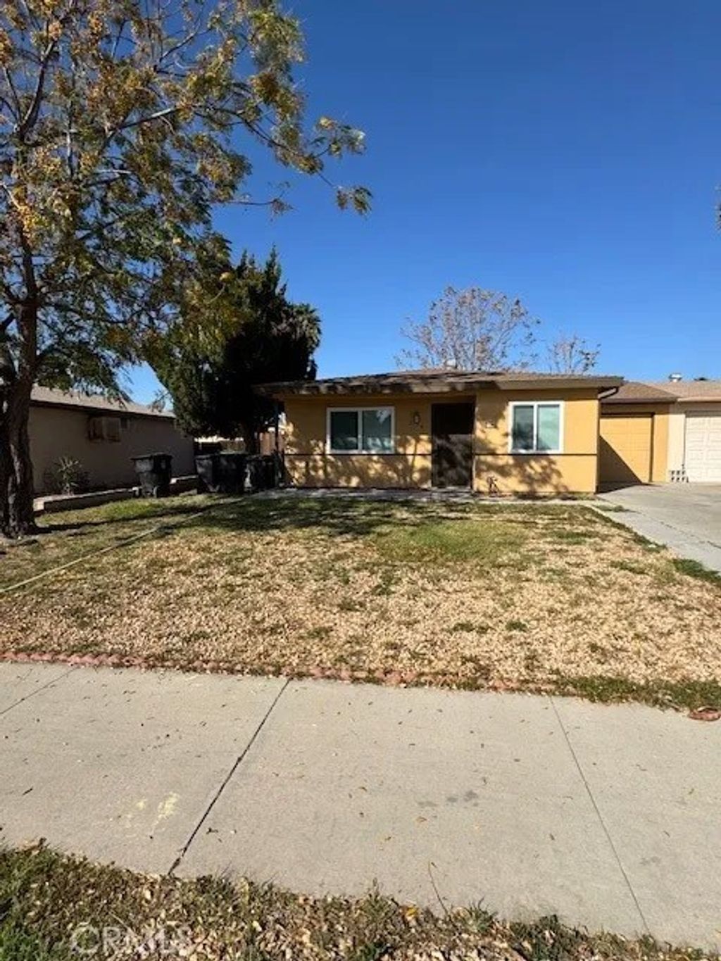 Photo of 2196 W Oakland Ave, Hemet, CA 92545 (MLS # SW26021689)