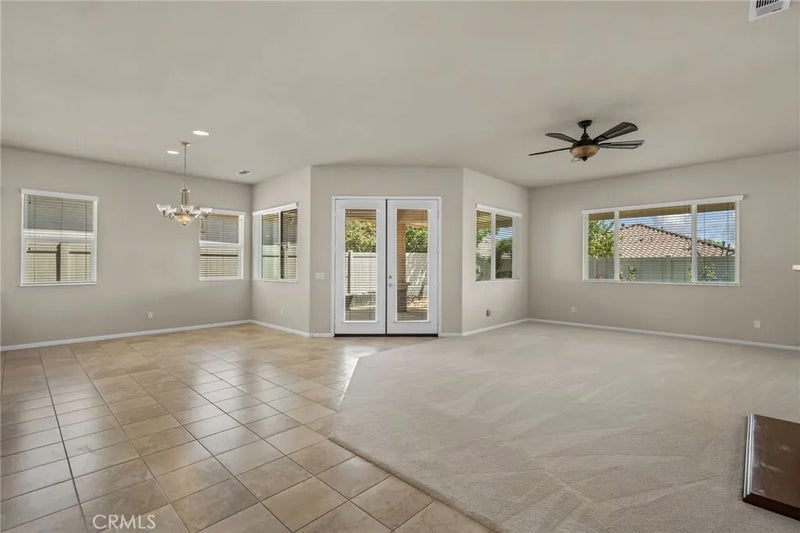 957 Avenal