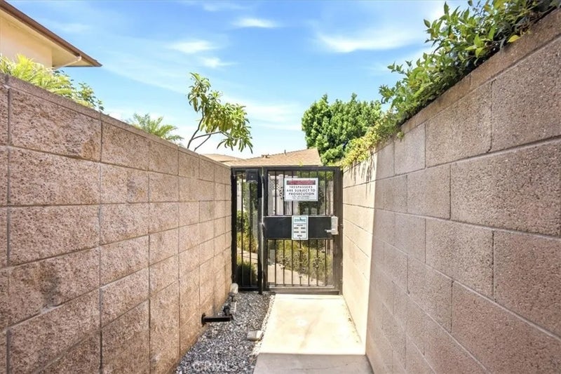 10365 Downey Avenue