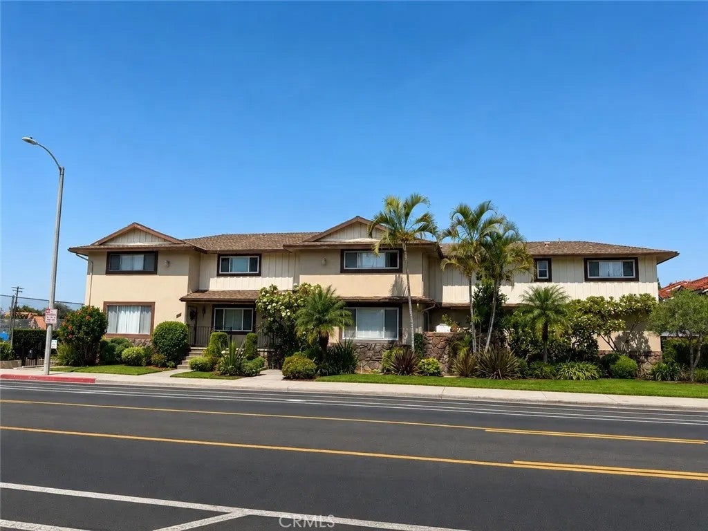 10365 Downey