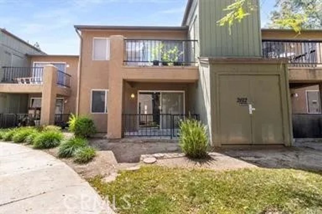 Photo of 2612 Avenida Del Vis, Corona, CA 92882 (MLS # IG26001646)