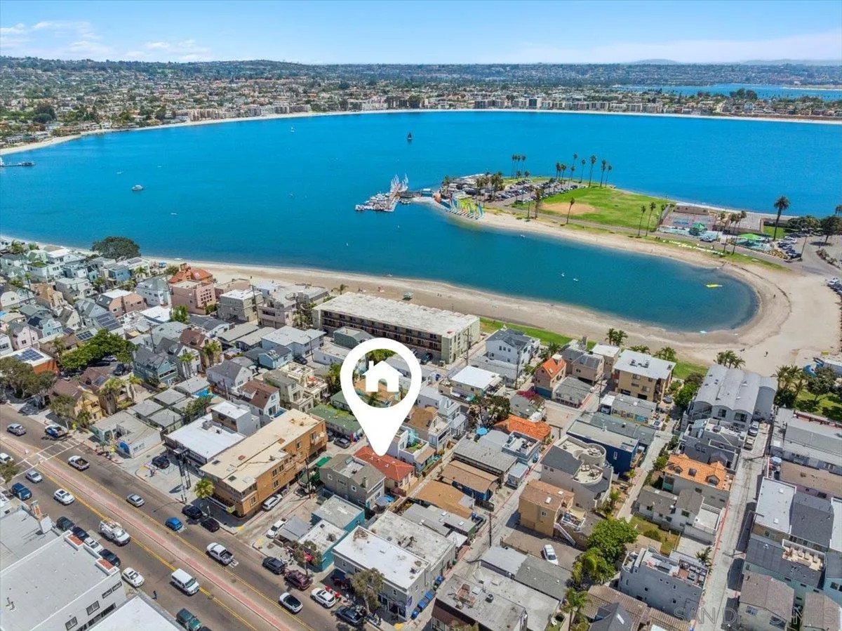 814-16 Pismo Ct.