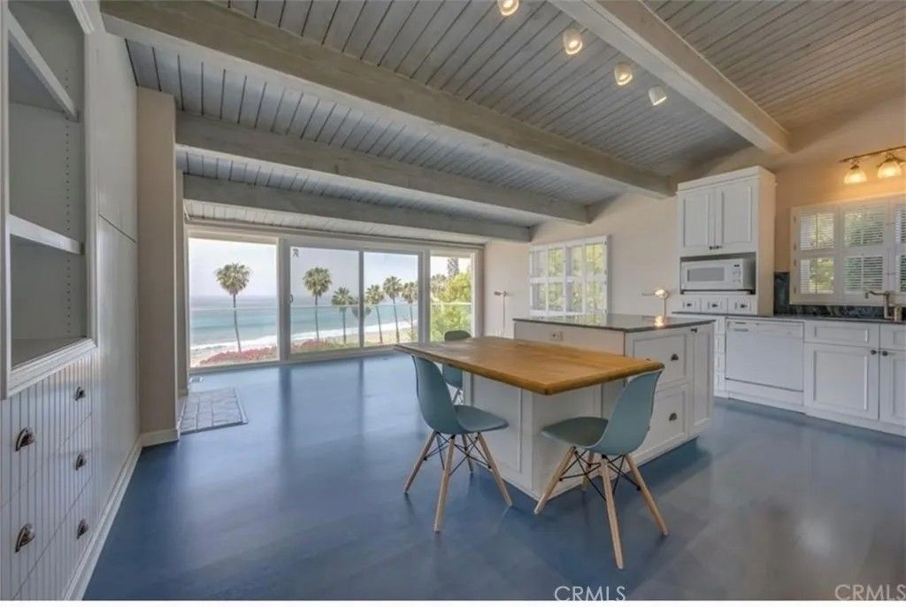 Photo of 122 Spindrift Lane, Rancho Palos Verdes, CA 90275 (MLS # SW26086534)