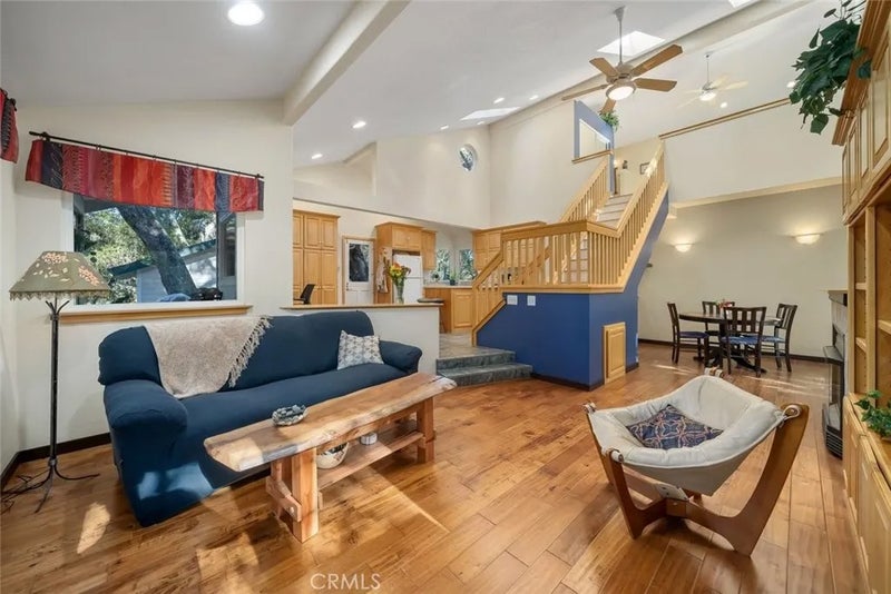 2175 San Fernando