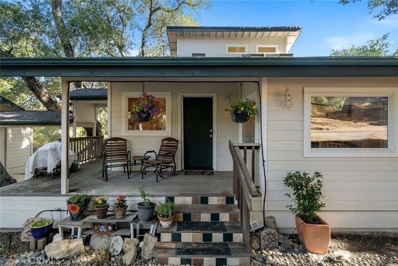 2175 San Fernando