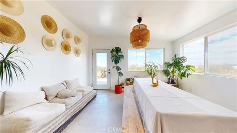 Photo of 1271 Dakota Ln, Landers, CA 92285 (MLS # JT25246931) Photo of 1271 Dakota Ln, Landers, CA 92285 (MLS # JT25246931)