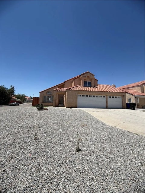 Photo of 15268 San Jose Dr, Victorville, CA 92394 (MLS # HD26131642)