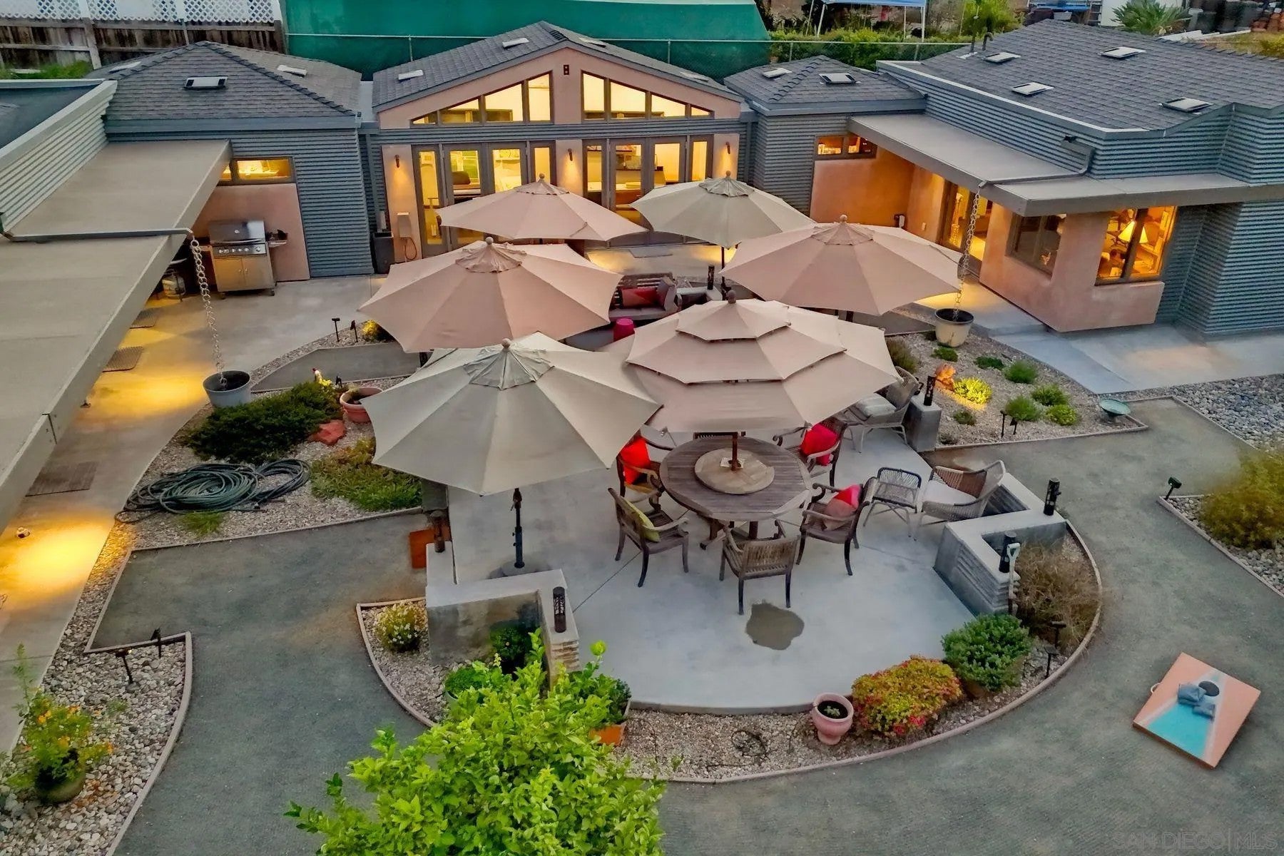 3838 Bonita View