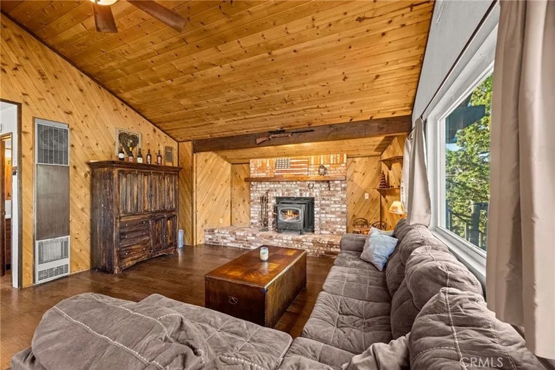 1627 Baldwin Lake