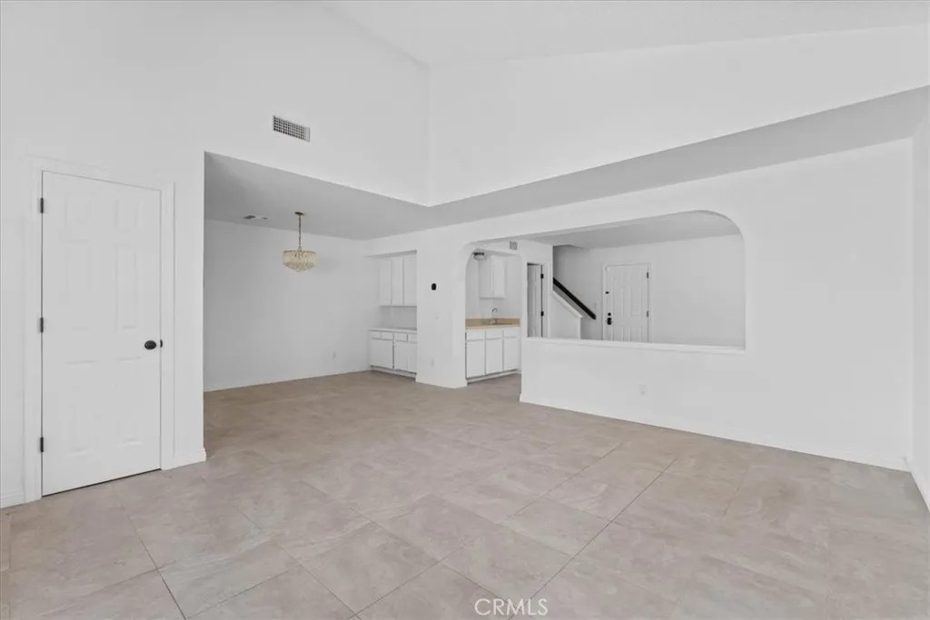 900 W Sierra Madre 44