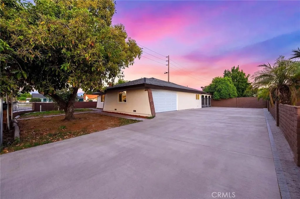 1704 S Orange Avenue