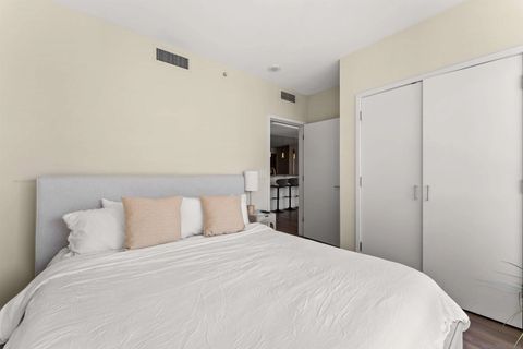 Tiny photo for 325 7th Ave #1507, San Diego, CA 92101 (MLS # 250041441)