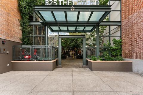Tiny photo for 325 7th Ave #1507, San Diego, CA 92101 (MLS # 250041441)