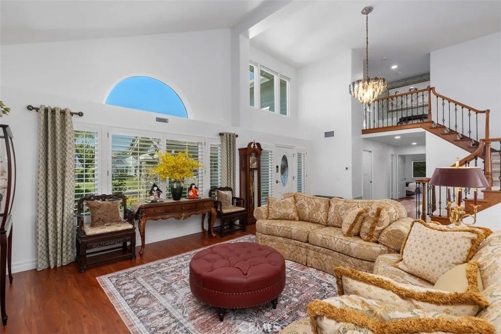 22385 Pineglen
