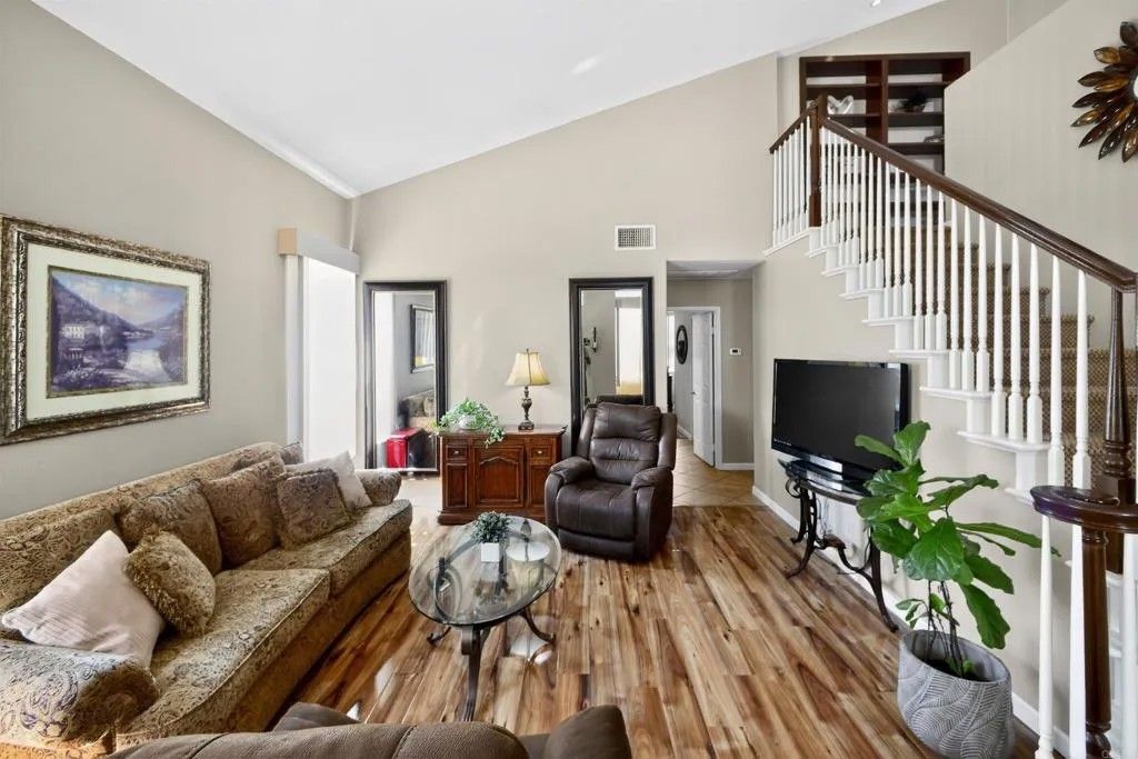 Photo of 40455 Via Tapadero, Murrieta, CA 92562 (MLS # NDP2508483)