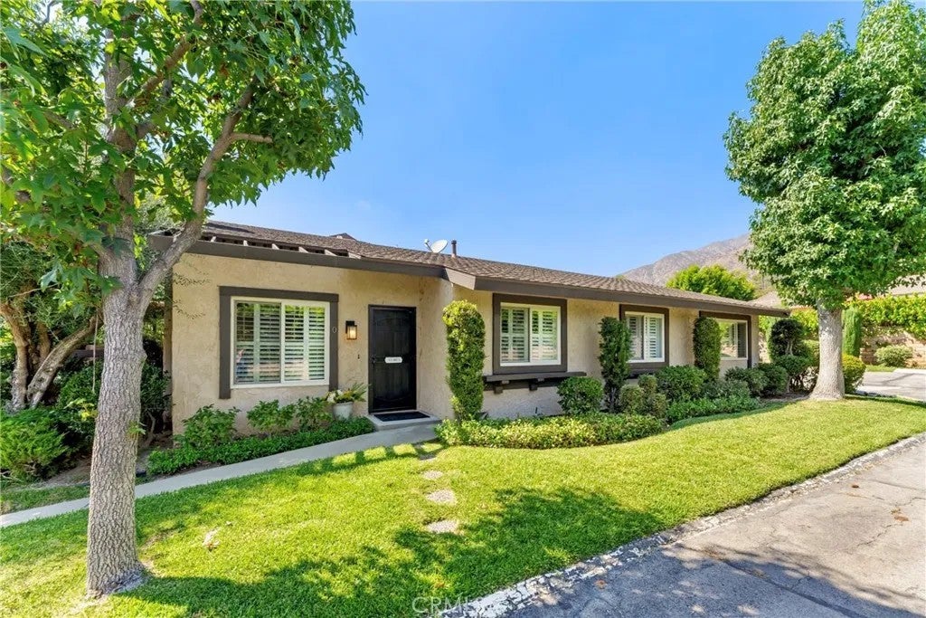 311 E Sierra Madre Boulevard 28