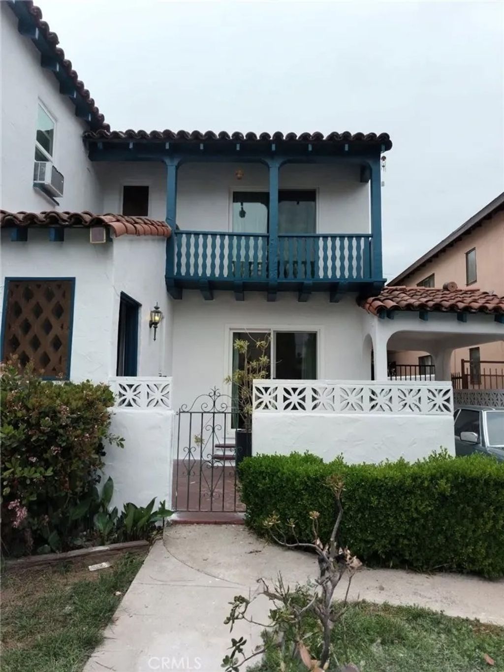 Photo of 915 S Wooster St, Los Angeles, CA 90035 (MLS # PW26002664)