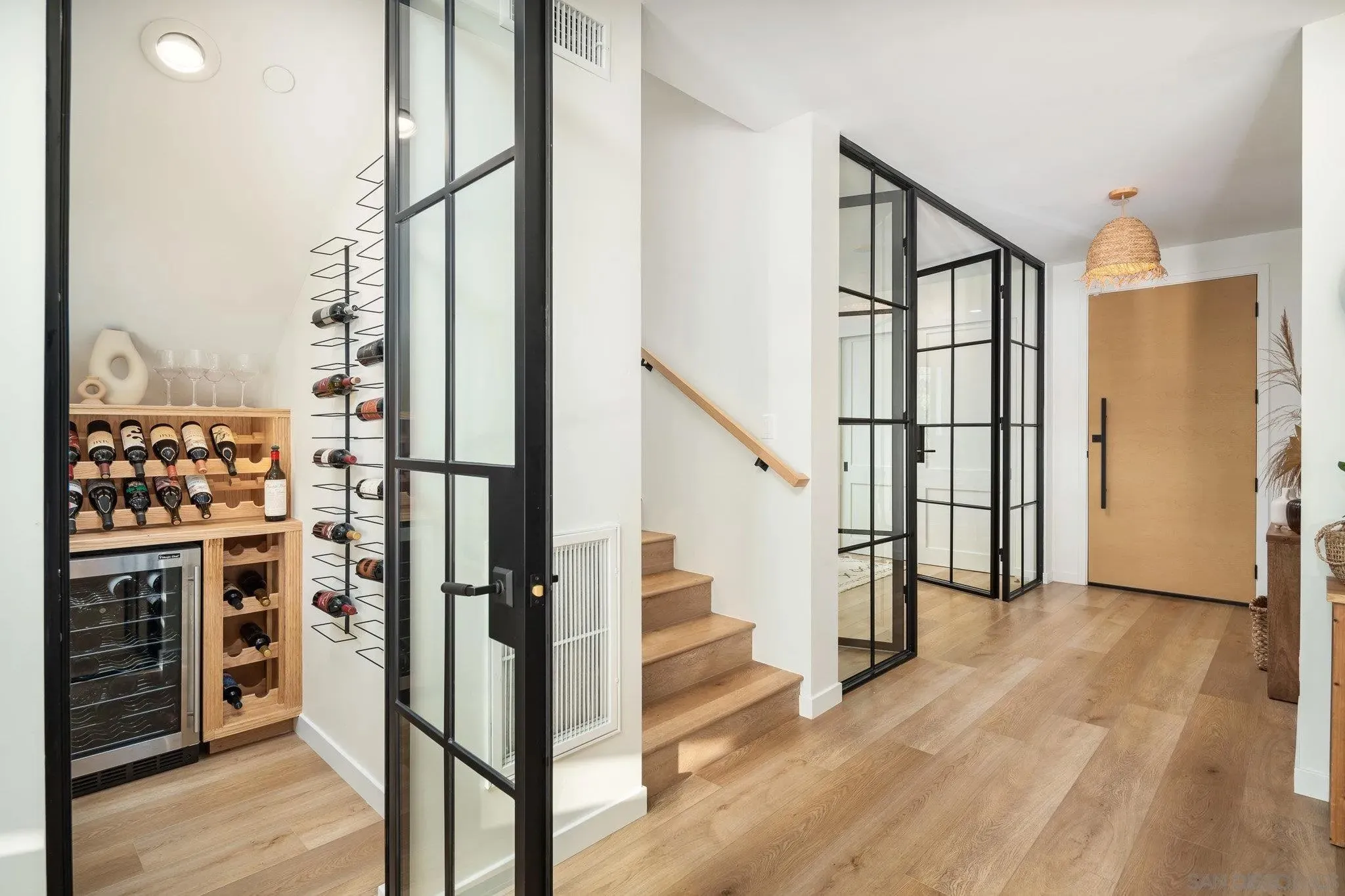 Oceanside, California 92054, United States, 5 Bedrooms Bedrooms, ,4 BathroomsBathrooms,Residential,Active,79303