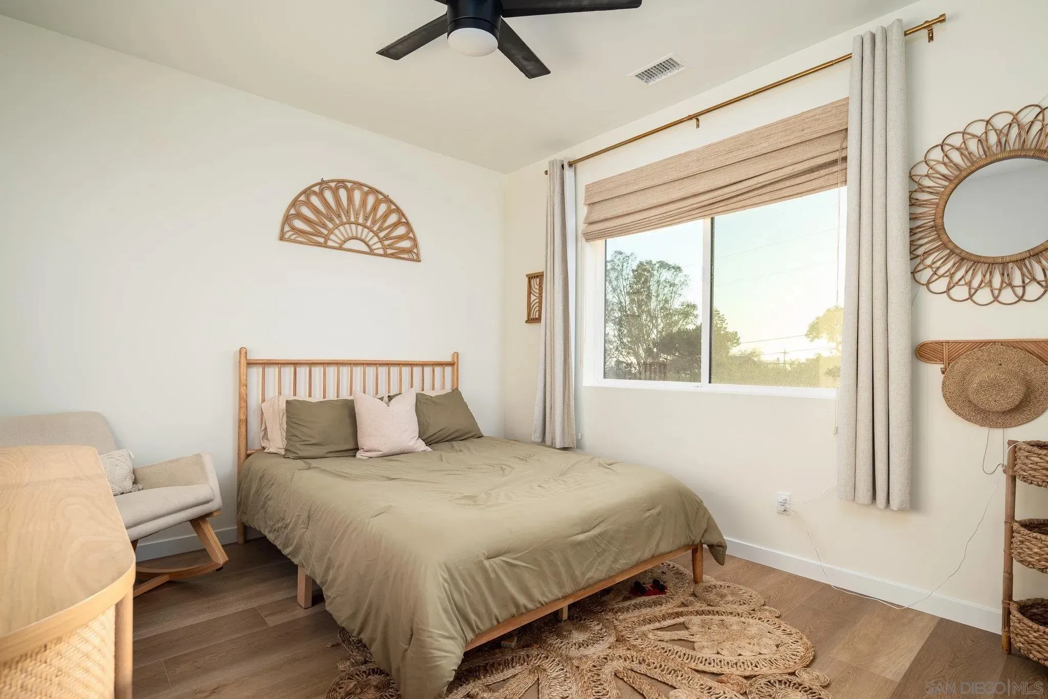 Oceanside, California 92054, United States, 5 Bedrooms Bedrooms, ,4 BathroomsBathrooms,Residential,Active,79303