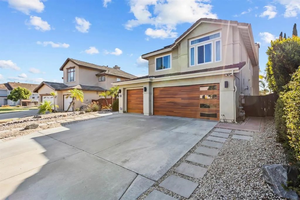 522 Bayona Loop