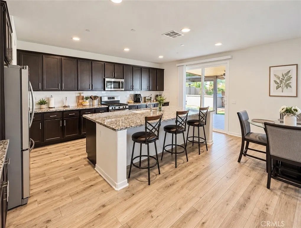 27366 Arabian Court