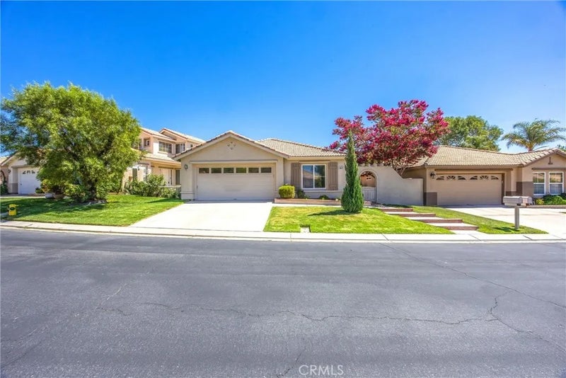 770 Twin Hills Dr