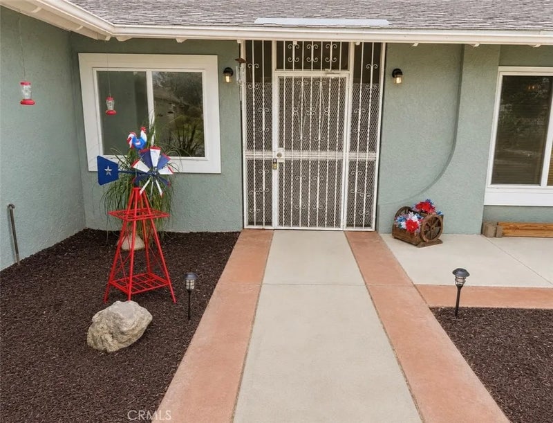 2799 Mustang Lane