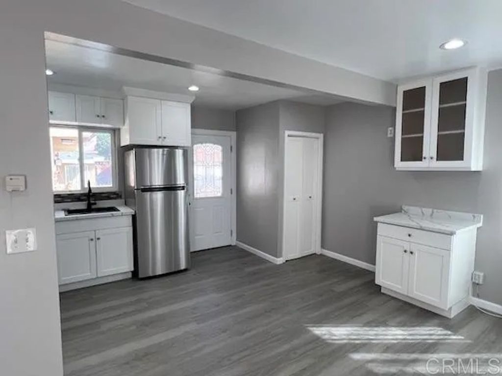 Photo of 129 Oaklawn Avenue, Chula Vista, CA 91910 (MLS # PTP2601380)