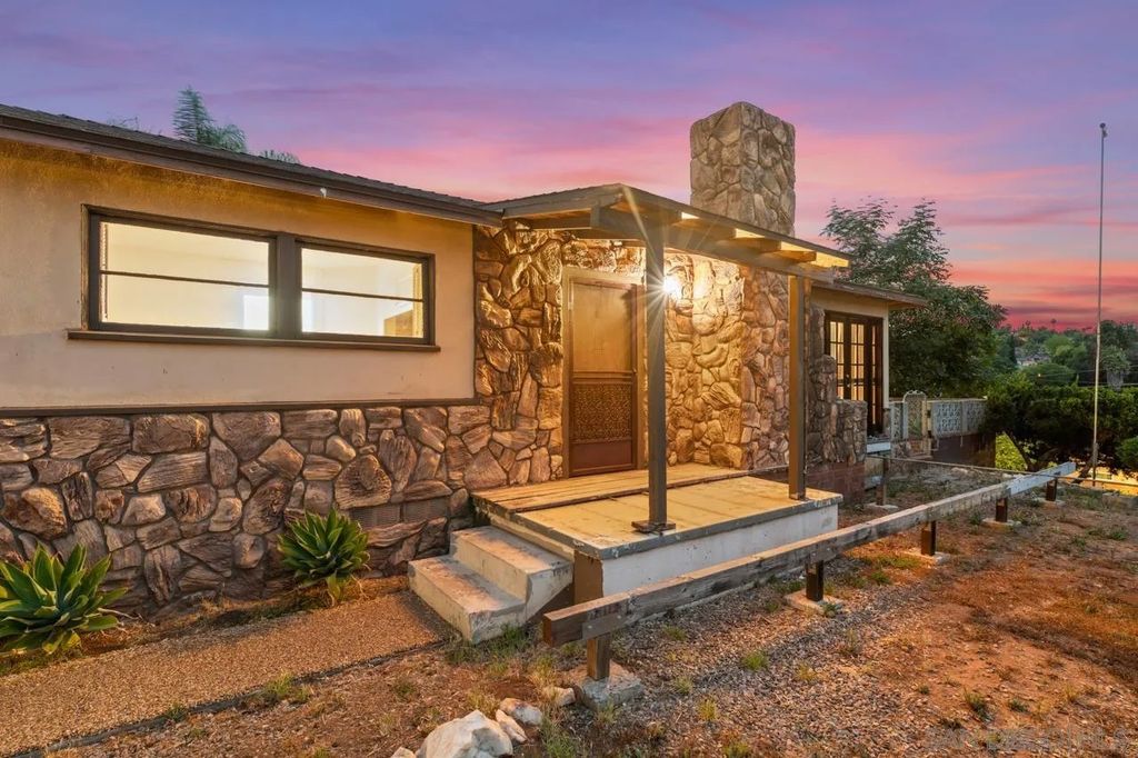 Photo of 10765 Lupin Way, La Mesa, CA 91941 (MLS # 260009776)