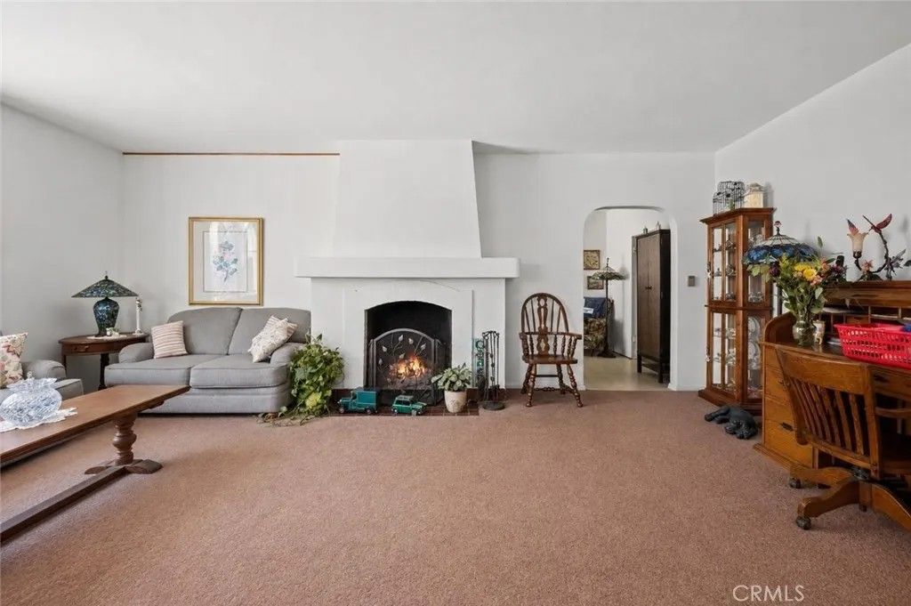 Photo of 1140 Oberlin Drive, Glendale, CA 91205 (MLS # SR26104601)