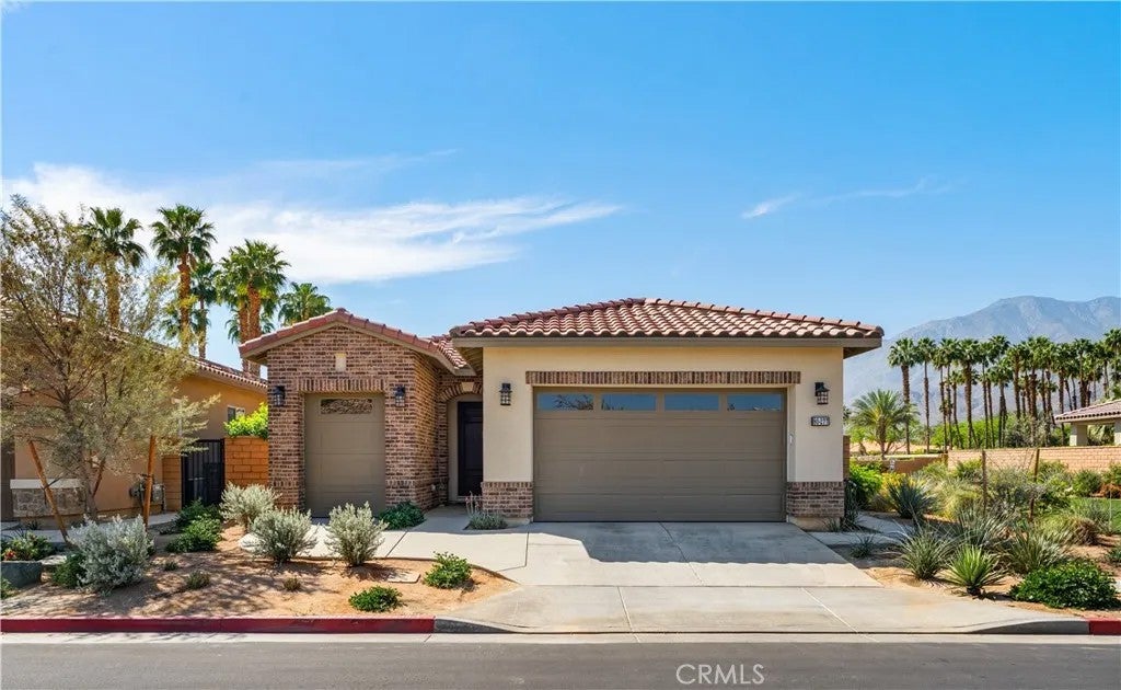 Photo of 80277 Platinum Way, La Quinta, CA 92253 (MLS # CV26064722)