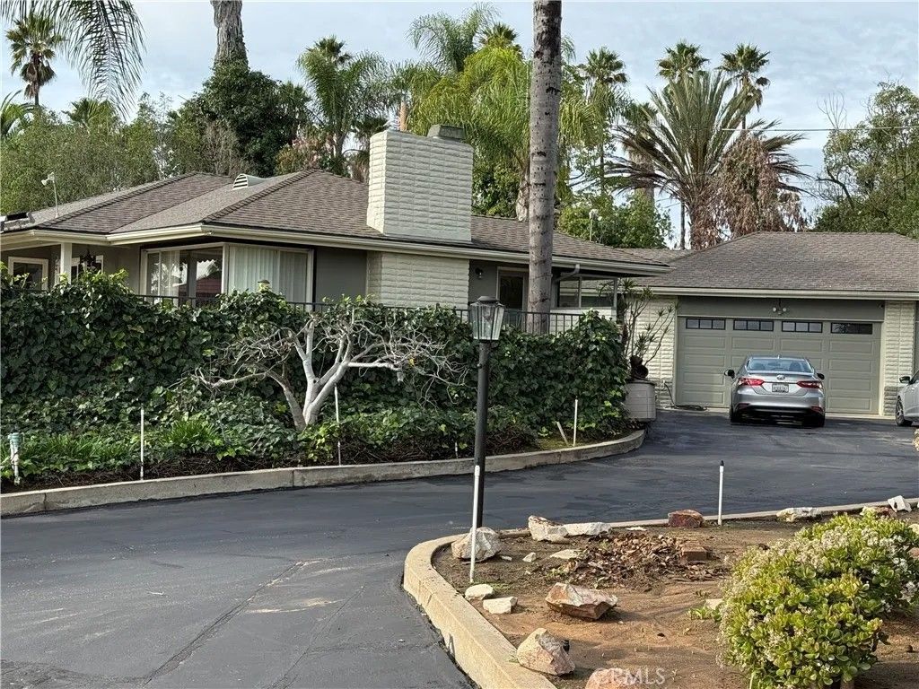 Photo of 130 Orvil Way, Fallbrook, CA 92028 (MLS # PI26002045)