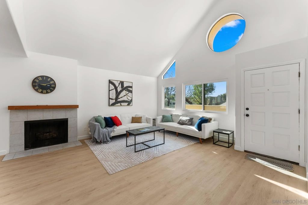 Photo of 359 N Melrose Drive H Dr, Vista, CA 92083 (MLS # 260005639)