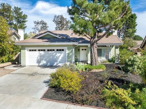 Photo of 27142 Sanford Way, Valencia, CA 91354 (MLS # SR26041185)